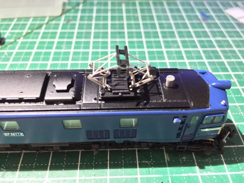 ED19単品パンタグラフPS15で EF58をグレードアップする。KATO