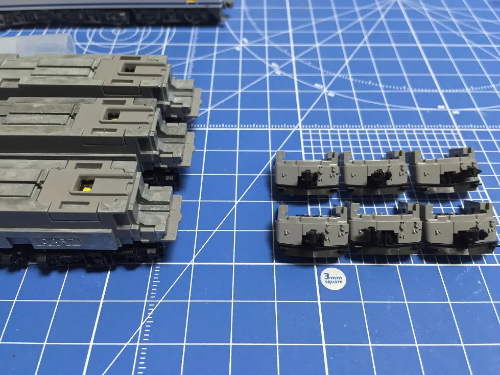 戦時貨車５両(ブラス フルスクラッチ) EF65 500番台 高崎機関区 535号機 539号機 541号機を弄る。入線