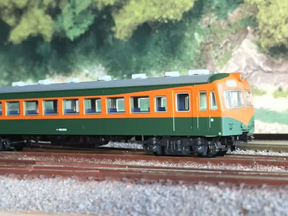 80系300番台 飯田線 入線です。KATO 10-1384/1385 鉄は熱いうち