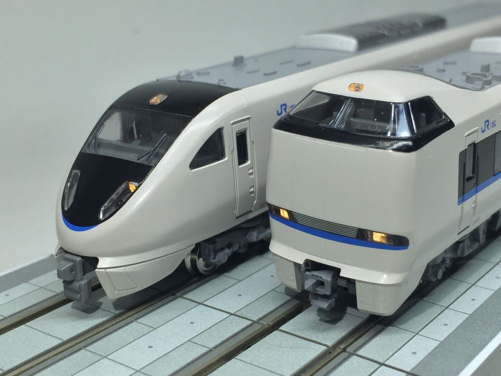 月形半平太鉄道模型Nゲージ　KATO 683系　サンダーバード　基本　増結　セット