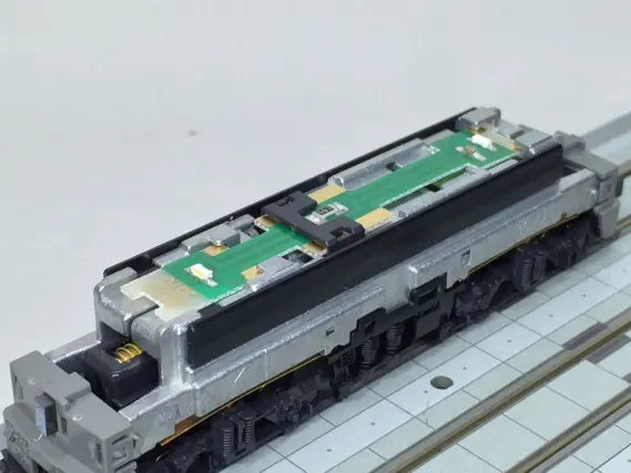 ED79シングルアームパンタ 入線＆整備 KATO 3076-1 | NGaugeJP