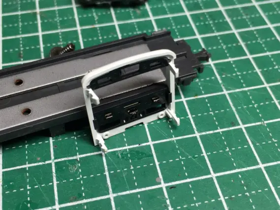 209系南武線が入線です。ついでに弄ります。 TOMIX 92794