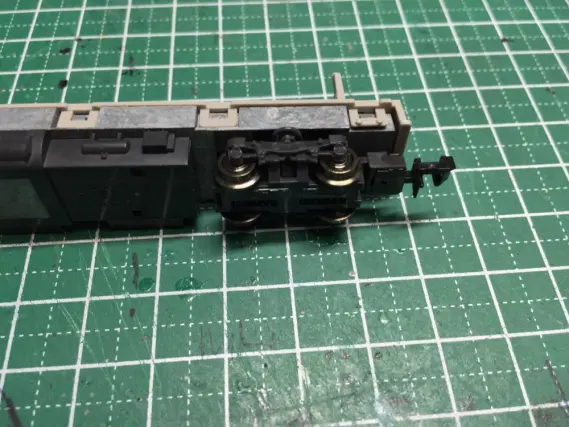 209系南武線が入線です。ついでに弄ります。 TOMIX 92794