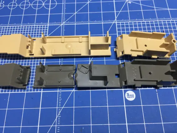 251系「スーパービュー踊り子」登場時色を弄る。その1 KATO10