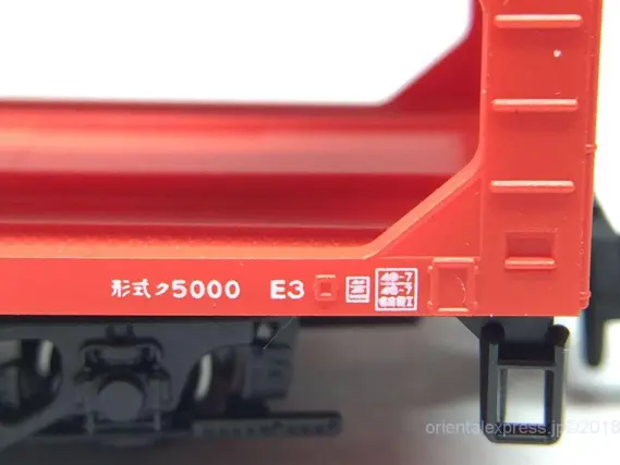 KATO ク5000 6両セット（積載用自動車付属）が入線しました('ω
