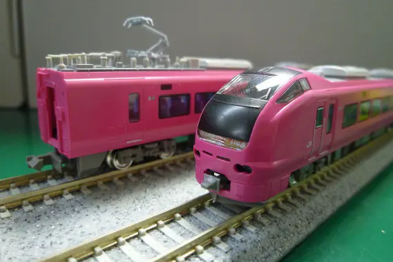 グリーンマックス　30718 E653系1000番代　いなほ　ハマナス色　7両 E653系1000番代（いなほ・ハマナス色）7両編成セット（動力付き