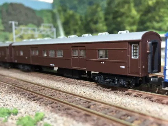 KATOの荷レ(nimore) 郵便・荷物列車セットで遊ぶ。10-899