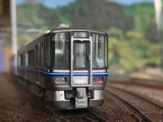 KATO 521系（2次車）入線です！3回戦目 品番：10-1395