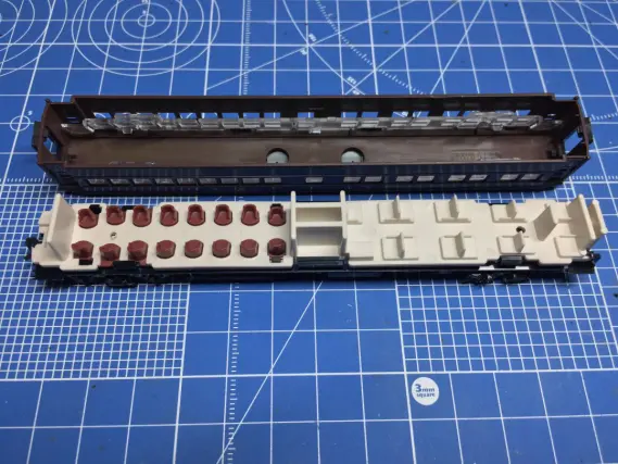 お召列車 一号編成が入線しました。 KATO 10-418 | NGaugeJP