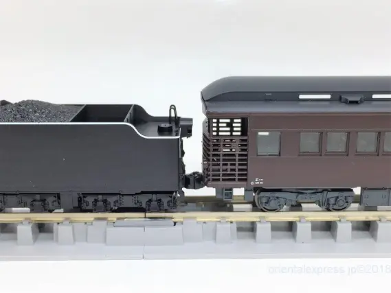 D51 200＋35系4000番台 SLやまぐち号を弄る。その1 KATO 10