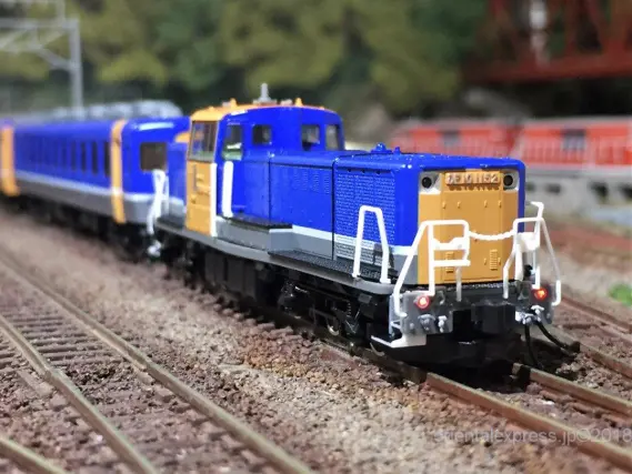 鉄道部品 DE10 ディーゼル機関車 標識灯 テールライト カトーのDE10の入換標識灯を点灯化しました。: もけいや松原