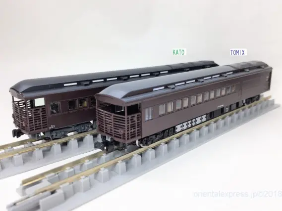 35系4000番台 SLやまぐち号セットが入線しました。その2 比較