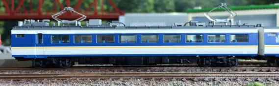 あおむし あおさぎこと、485系しらさぎ新塗装セットAが入線しました