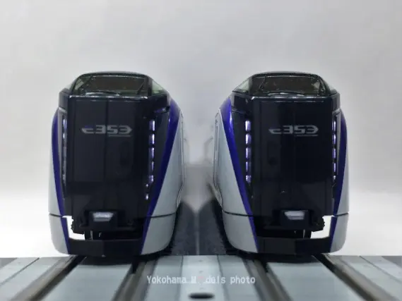 KATO 10-1522 10-1523セット 再生産のE353系「あずさ・かいじ」が入線です。KATO 10-1522 10