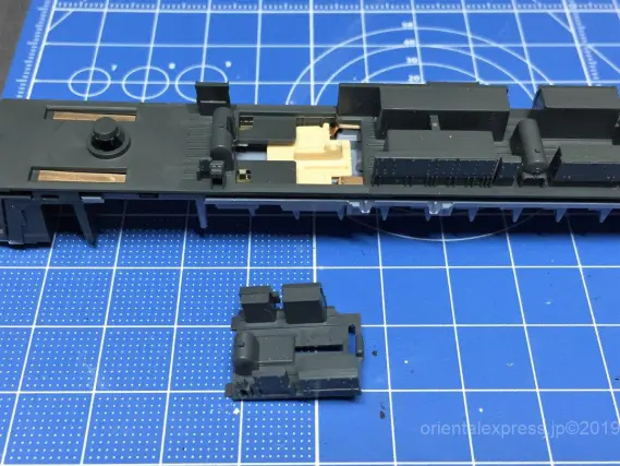 E353系「あずさ・かいじ」を弄る。その2 KATO 10-1522 10-1523