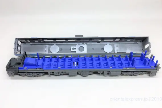 【美品】KATO JR四国2000系 南風＋増結セット 7両セット（動力付き） 美品】KATO JR四国2000系 南風＋増結セット 7両セット（動力付き