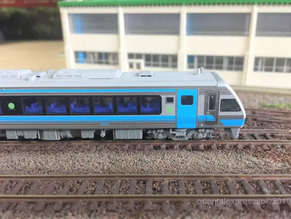 JR四国 2000系を弄る。その1 KATO 10-1503 10-1504 | NGaugeJP