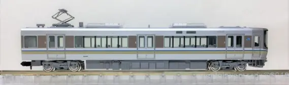 223系5000番台 + 5000系 マリンライナーDセット が入線しました