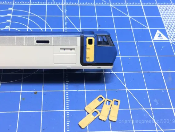 EF200 登場時を弄る。その1 EF200-901に KATO 3036-2