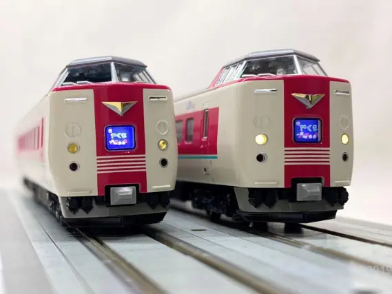 381系「ゆったりやくも」ノーマル編成 が入線しました