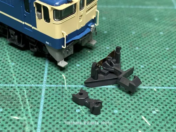 EF65 2000番台 復活国鉄色が入線です。 KATO 3061-5 2068