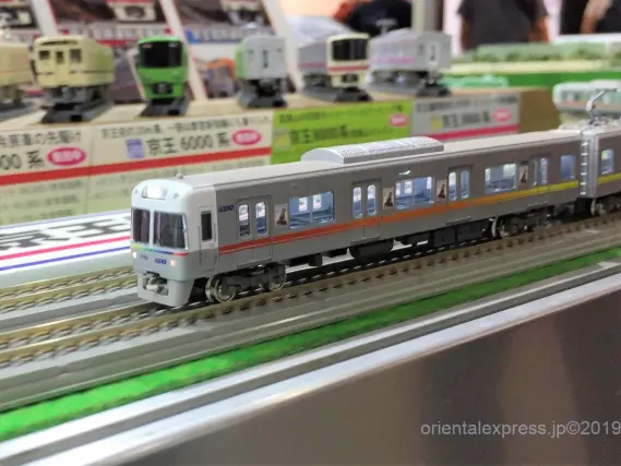 グリーンマックス 50639 京王1000系 (レインボーラッピング) 5両編成 グリーンマックス 50639【限定品】京王1000系（レインボー