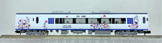 TOMIX 98674 JR ハローキティはるか・Butterfly セット 281系「ハローキティ はるか・Butterfly」が入線しました。TOMIX