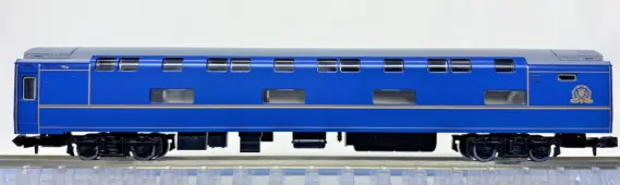 24系25形「北斗星」1号・2号 北海道編成 が入線です！ TOMIX
