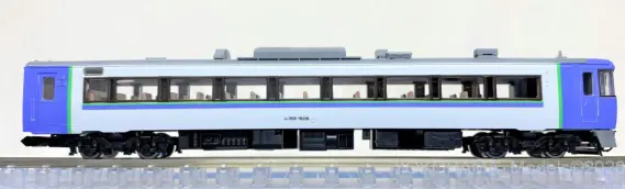キハ183系「特急ニセコ」が入線です。TOMIX 97919 限定品