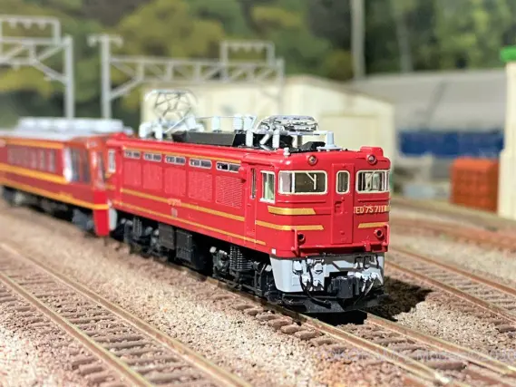 9150 ED75 700形(前期型・オリエントサルーン色)
