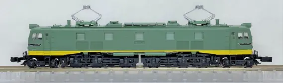 EF58 初期形大窓 青大将 の入線です。KATO 3039 | NGaugeJP