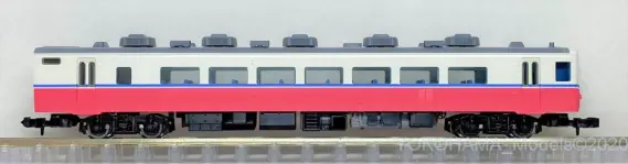 14系「リゾート白馬」が入線です。しかし悲報！TOMIX 98697