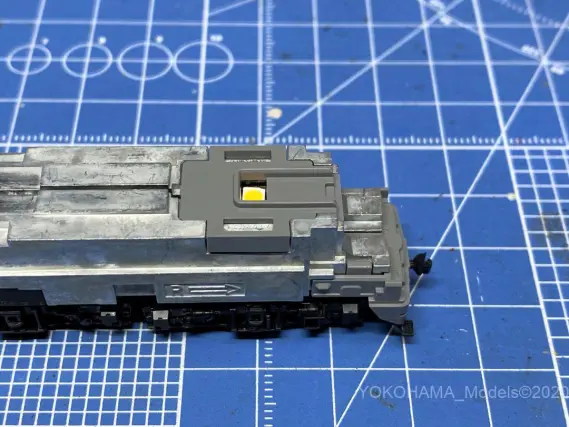 EF65 123号機・ユウユウサロン岡山塗装を弄る。（オレンジ