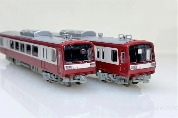 京急2000形2扉 を弄る。その1 MICROACE A7961 / A7962