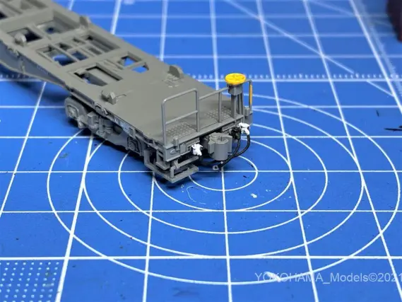 コキ106+107 コンテナ無積載を弄る。その5 Re-colorの3Dパーツ