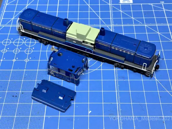 DD51 後期 耐寒形 北斗星 を弄る。その3 KEY FACTORY製ライト