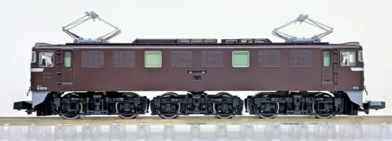 EF60 0番台 2次形 茶が入線です。 TOMIX 7146 | NGaugeJP - 横濱