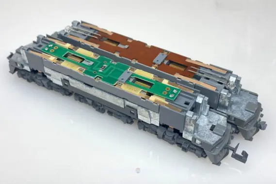u*1様 【ウェザリング有】KATO EF66 100番台　　KATO 3046 EF66 100番台が入線しました。KATO 3046-1 JR貨物 | NGaugeJP