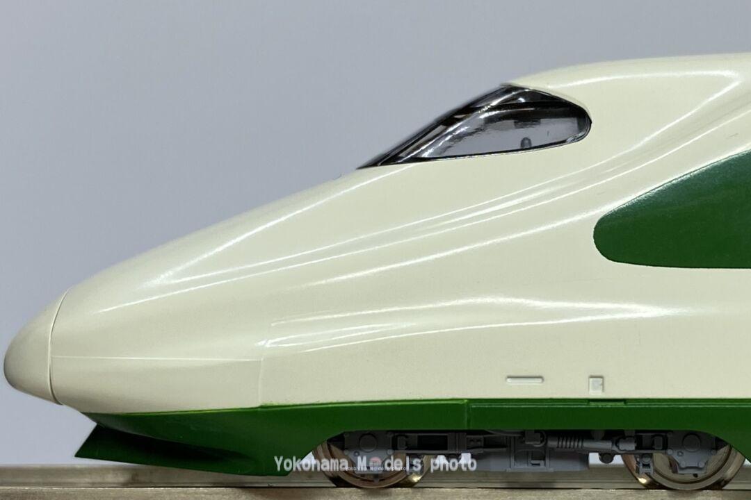E2系1000番台新幹線 200系カラー が入線しました。KATO 10-1807 特別