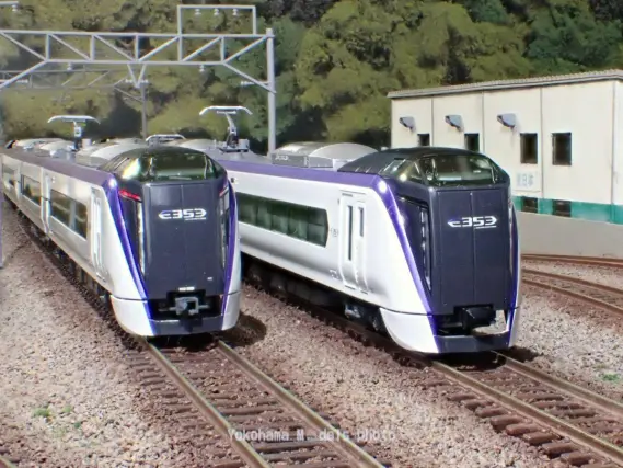 JR東日本　E353系　電車　サーモマグ　非売品　レア品 ファイル:Series E353 S107.jpg - Wikipedia