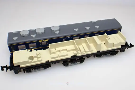 マヤ34 2005（京都総合運転所）が入線しました。MICROACE A0305