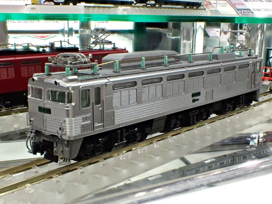 KATO EF81 300 JR貨物更新車（銀）　品番：3067-3 KATO鉄道模型
