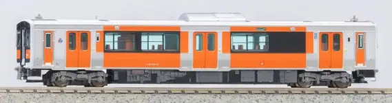 キハE130 水郡線「オレンジパーシモントトレイン」 キハE130-13が「オレンジ パーシモン」色に｜鉄道ニュース｜2023