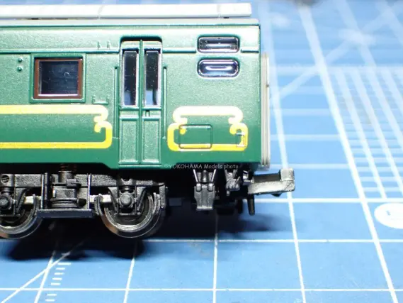 12系700番代「やまぐち」号用レトロ調客車 が入線しました