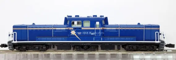小説② DD51 後期 耐寒形 北斗星（グレーHゴム）が入線しました。KATO
