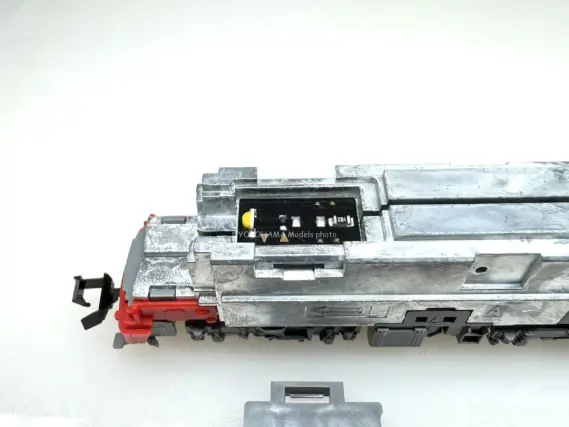 TOMIX J.R.  DF20050 (新塗装) JR DF200-50形 ディーゼル機関車 (新塗装) (鉄道模型) - ホビー
