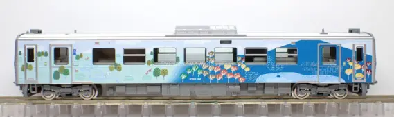 JR北海道H100形(H100-82 H100-83) 釧網線・花咲線ラッピング車が