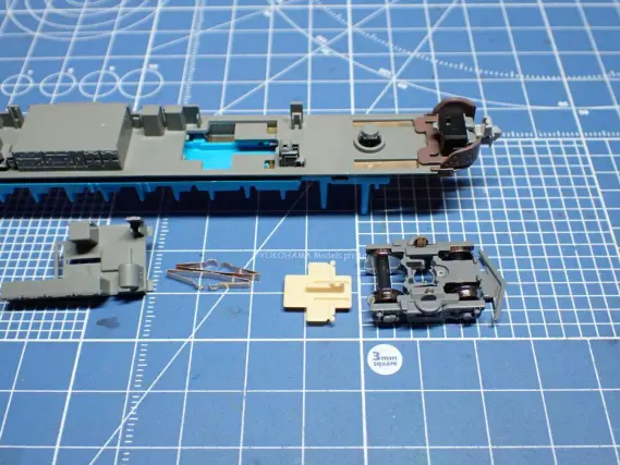 273系 特急やくも Y7編成・Y8編成を弄る。 KATO 10-2000 特別
