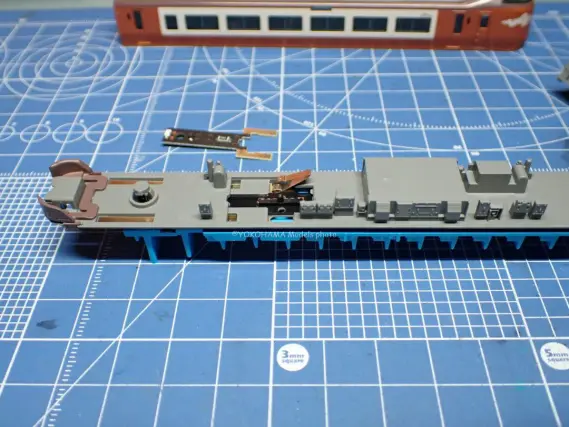 KATO 273系 やくも (Y8編成) 273系 特急やくも Y7編成・Y8編成を弄る。 KATO 10-2000 特別